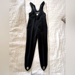 VTG Obermeyer Skiwear Snow Bib Womens Size 8L Black Wool Blend Stirrups Stretch